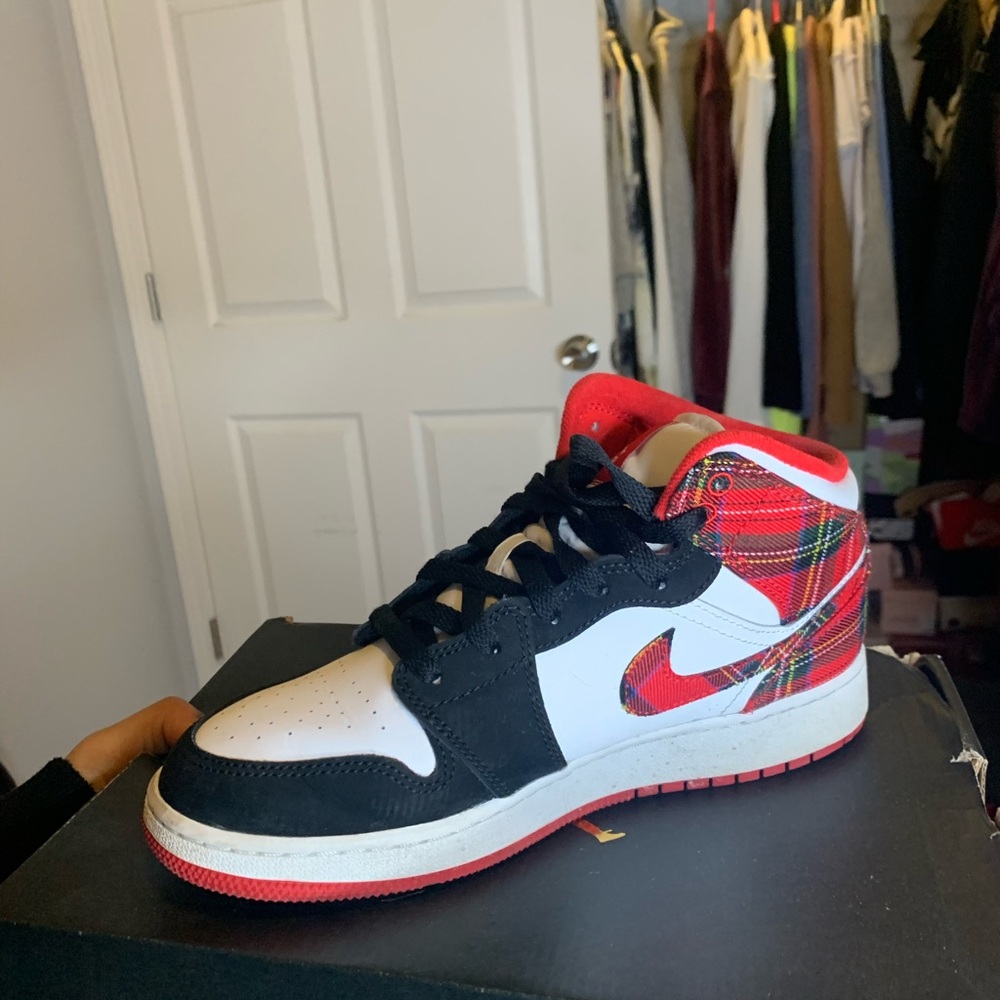 Womens / big kids Jordan 1’s